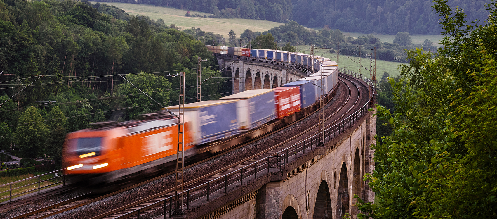 Rail-Flow und KRAVAG schaffen Vertrauen im Intermodalverkehr
